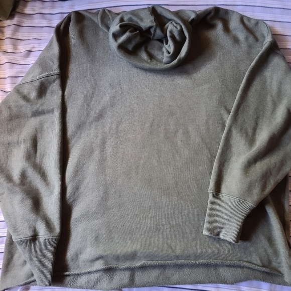 aerie Sweaters - NWOT Aerie cowl neck sweatshirt
